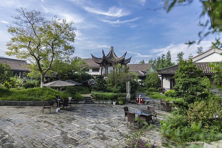 古典園林設(shè)計(jì)之美 傳統(tǒng)藝術(shù)與現(xiàn)代應(yīng)用的完美融合